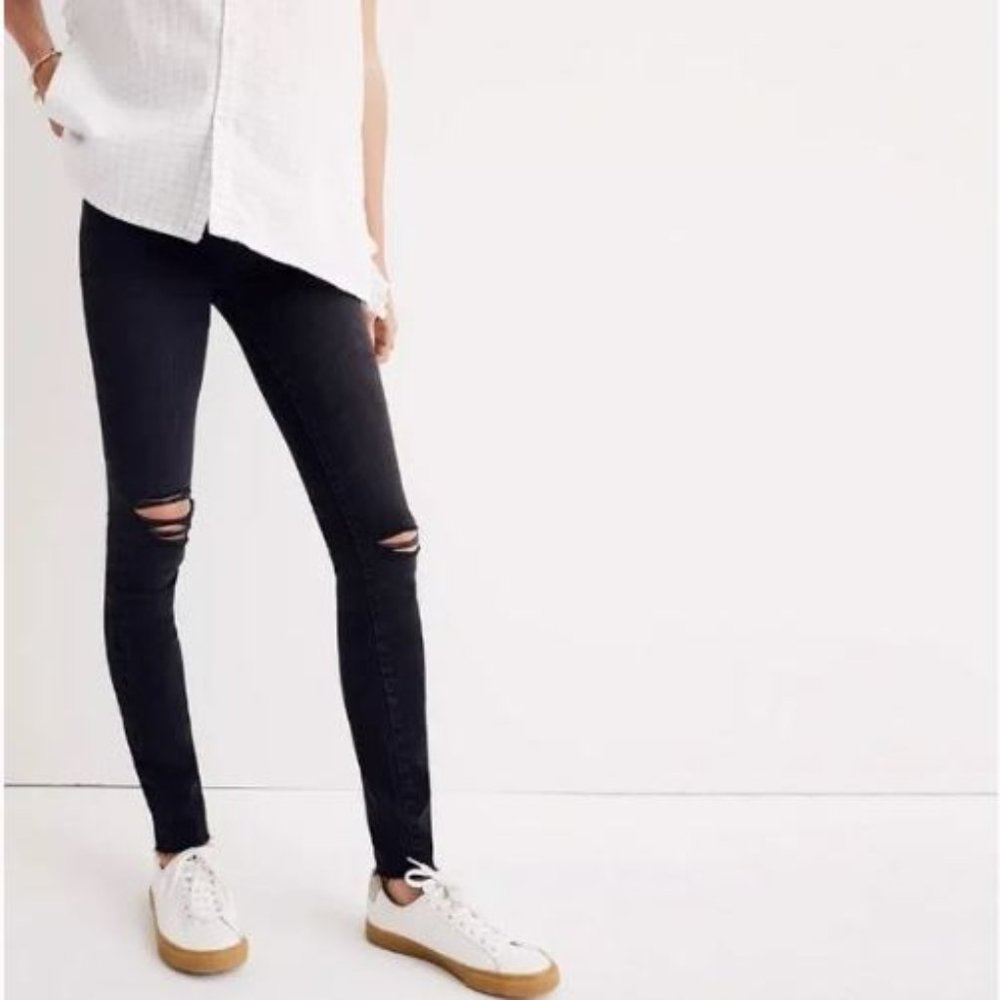 NWT Madewell Maternity High Rise Over the Belly Ripped Skinny Jeans In Black Sea - Picture 2 of 3